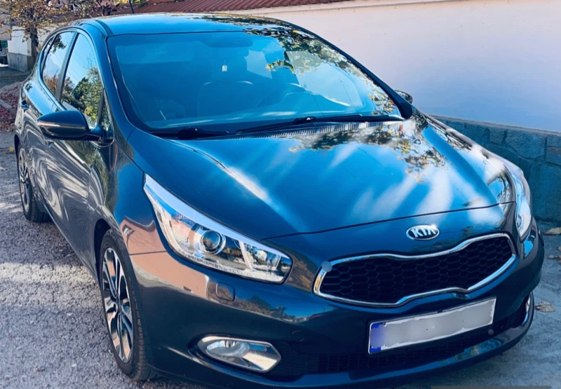 Kia Ceed 1.6 бензин - 136 к.с., снимка 1 - Автомобили и джипове - 47944391