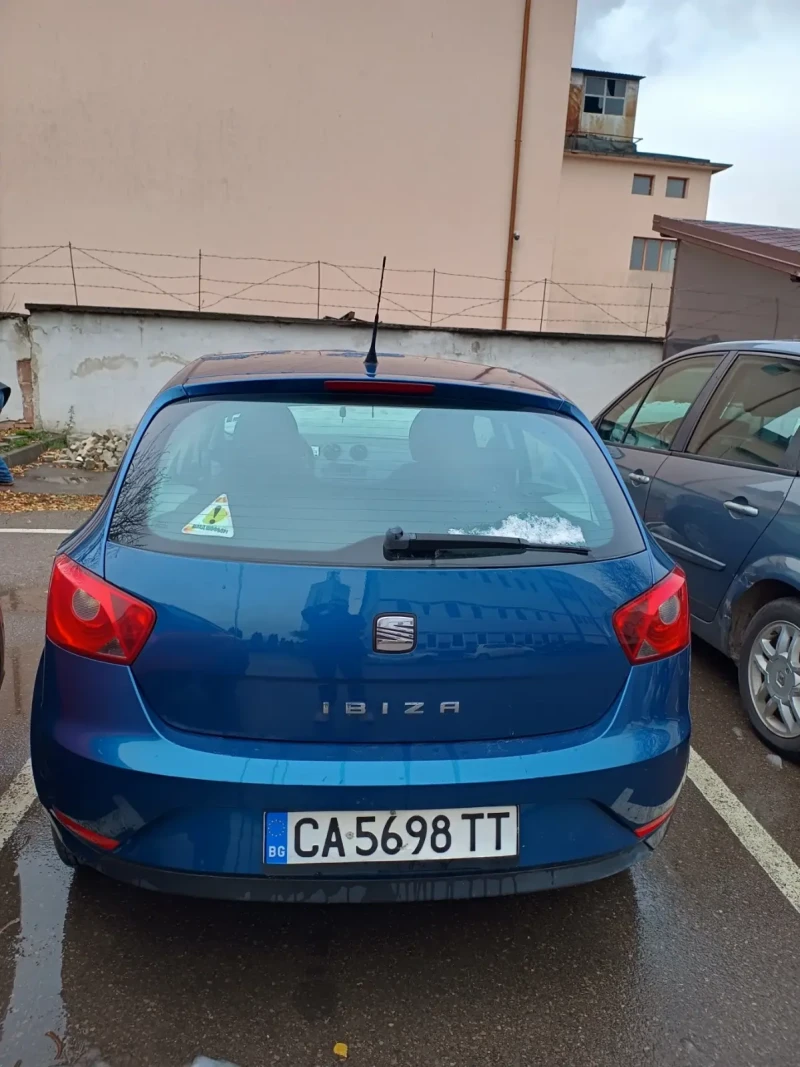 Seat Ibiza 1.2, снимка 4 - Автомобили и джипове - 47958336