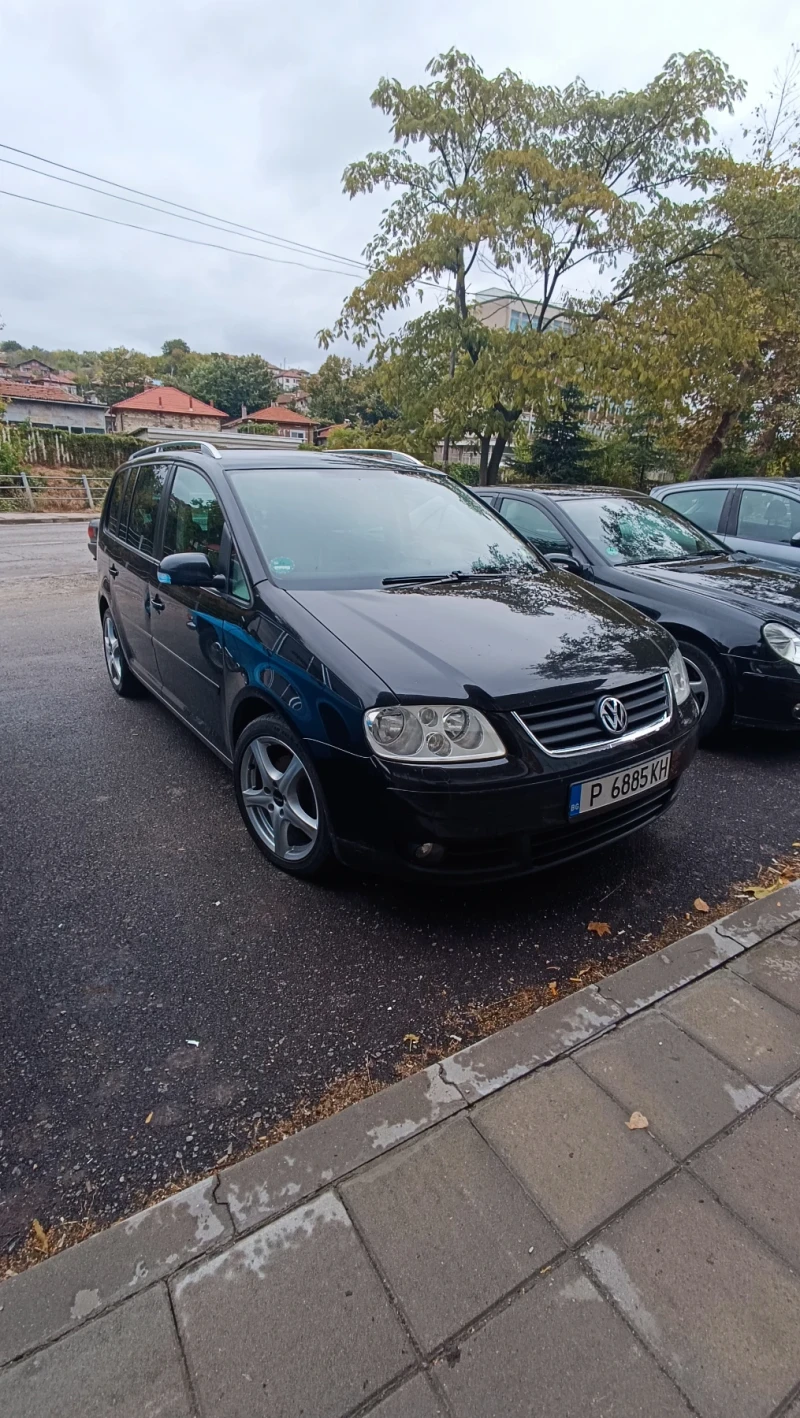 VW Touran, снимка 1 - Автомобили и джипове - 48223315