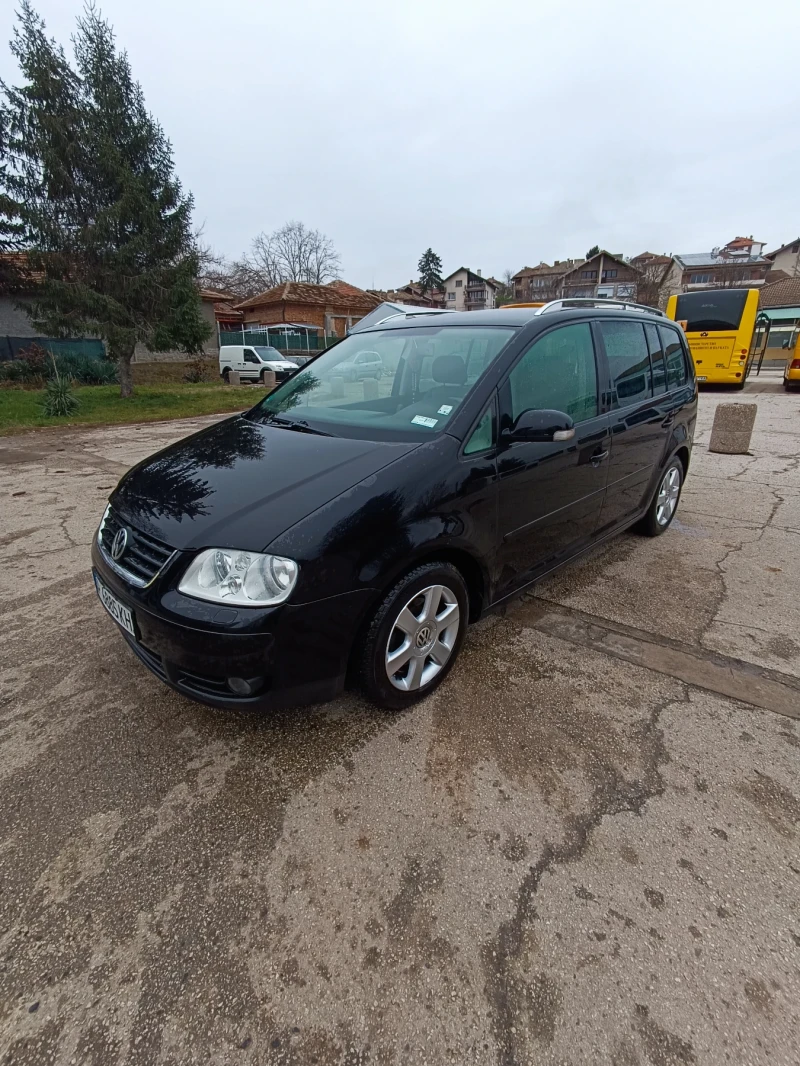 VW Touran, снимка 3 - Автомобили и джипове - 48223315