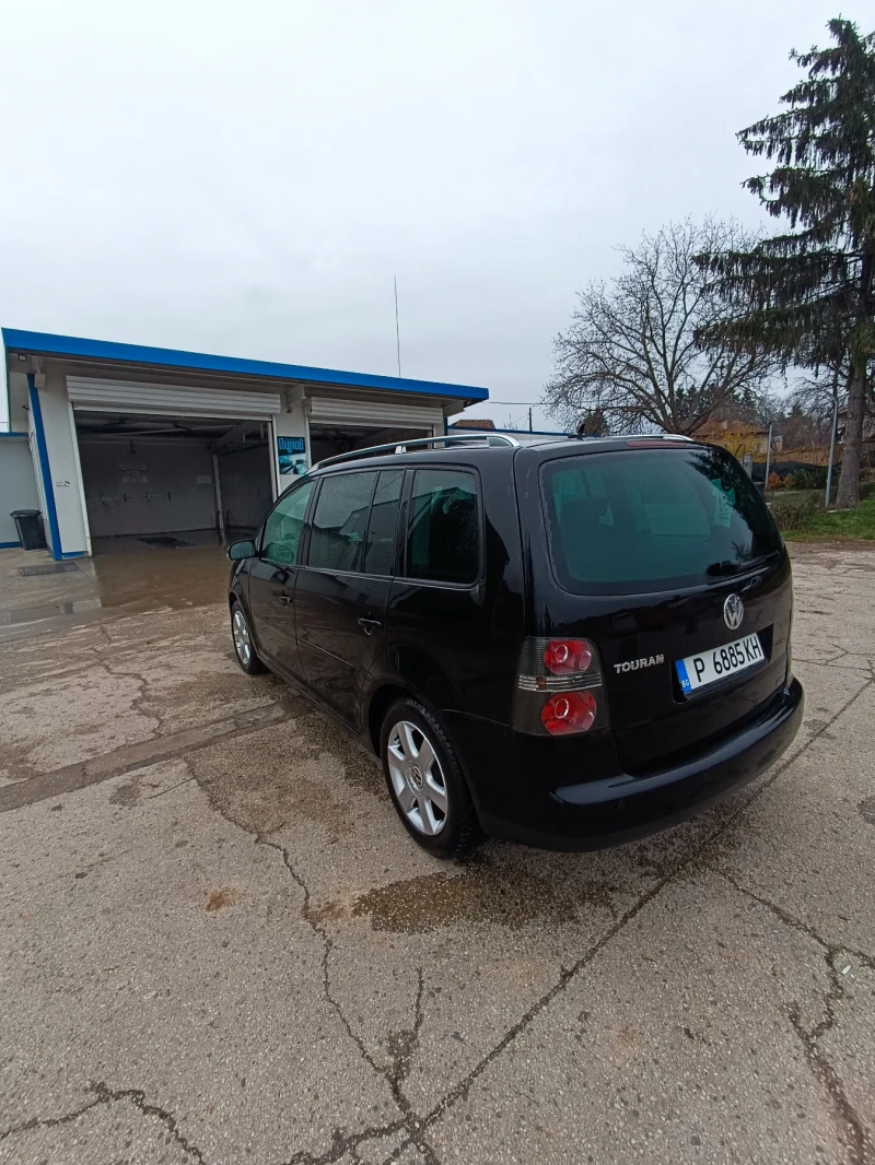 VW Touran, снимка 7 - Автомобили и джипове - 48223315