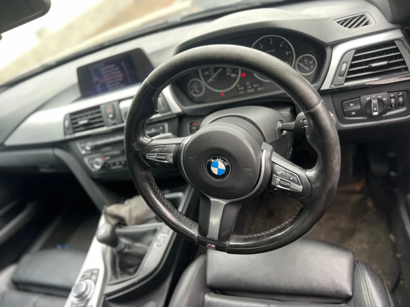 BMW 330 M sport, снимка 2 - Автомобили и джипове - 48256027