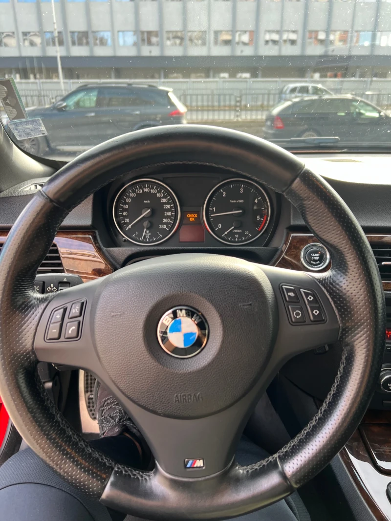 BMW 330 M sport Germany, снимка 11 - Автомобили и джипове - 48360946