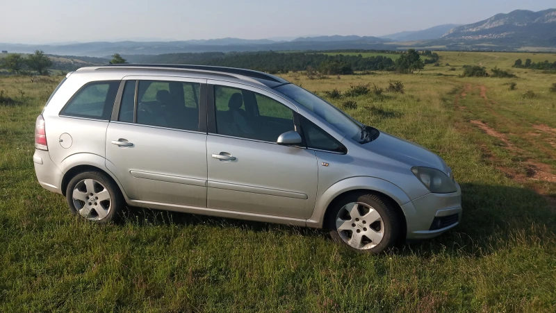 Opel Zafira, снимка 2 - Автомобили и джипове - 48505058