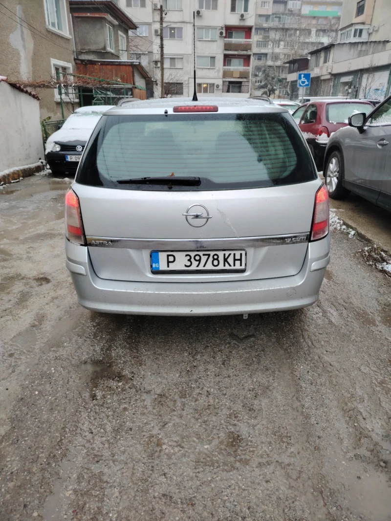 Opel Astra, снимка 3 - Автомобили и джипове - 48599330