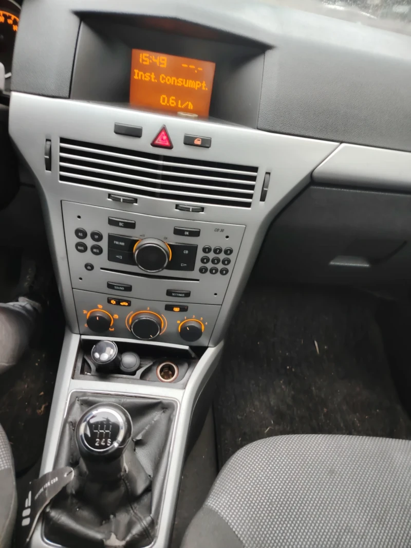 Opel Astra, снимка 8 - Автомобили и джипове - 48599330