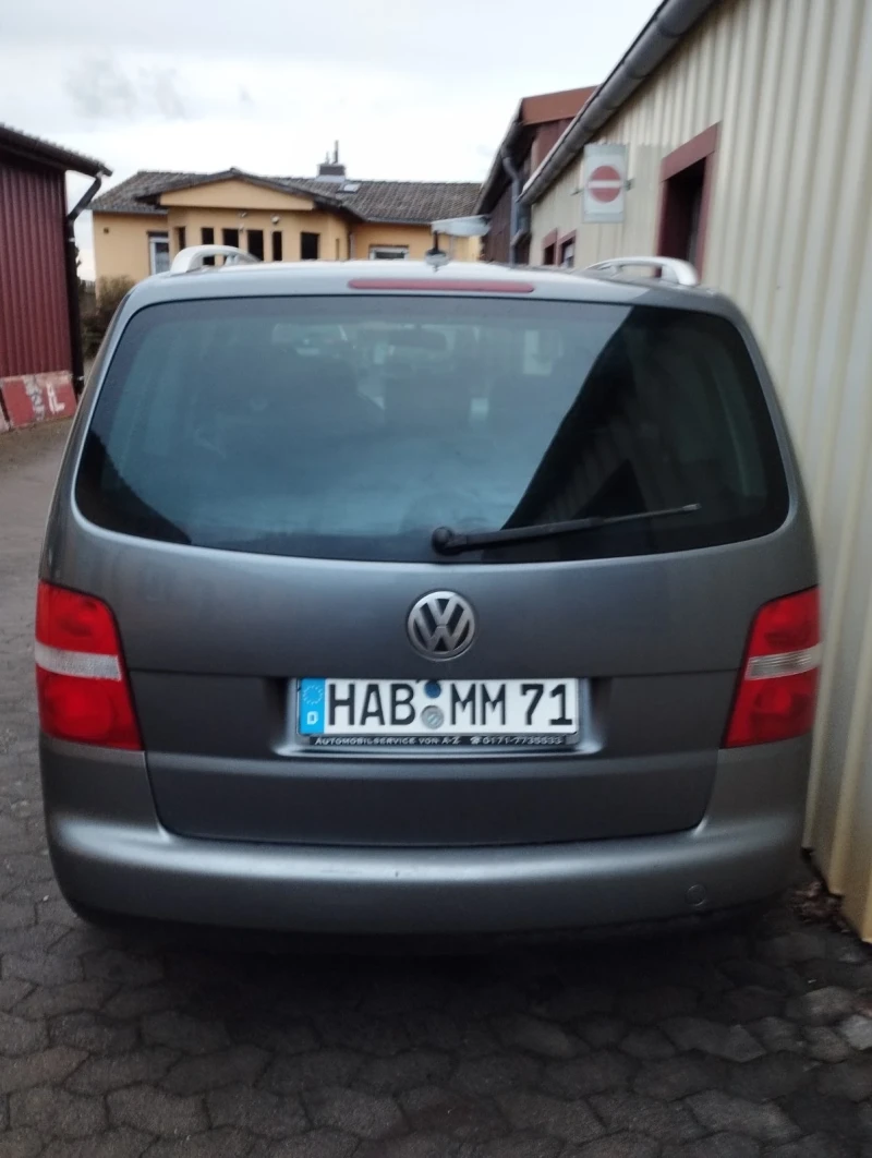 VW Touran, снимка 4 - Автомобили и джипове - 48974683