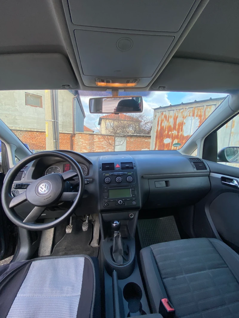 VW Touran, снимка 9 - Автомобили и джипове - 48974683