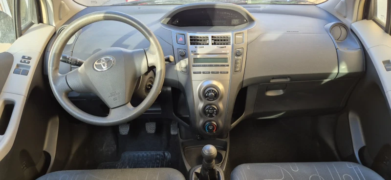 Toyota Yaris, снимка 4 - Автомобили и джипове - 49501037