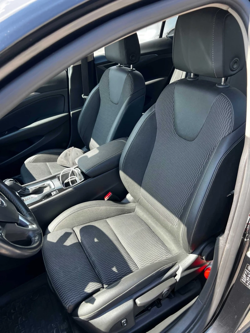 Opel Insignia, снимка 8 - Автомобили и джипове - 52864503