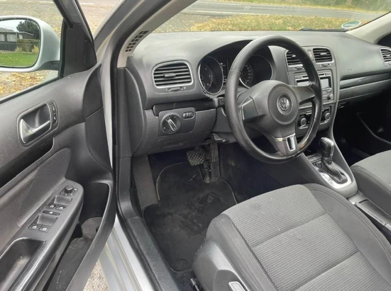VW Golf 2.0TDI DSG, снимка 6 - Автомобили и джипове - 52825694