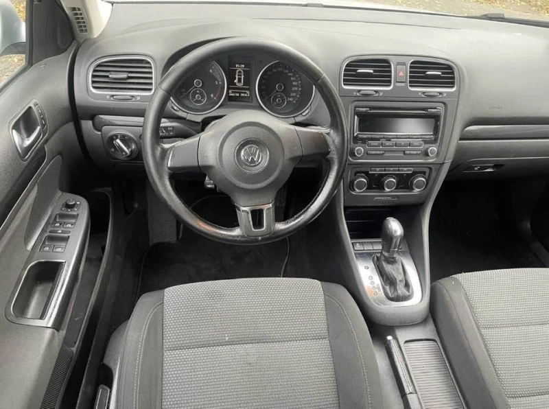 VW Golf 2.0TDI DSG, снимка 7 - Автомобили и джипове - 52825694