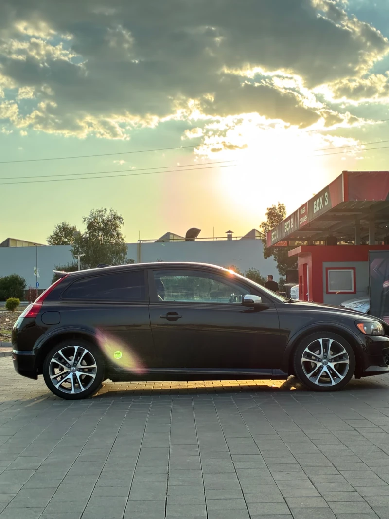 Volvo C30 R-DESING, снимка 7 - Автомобили и джипове - 51101397