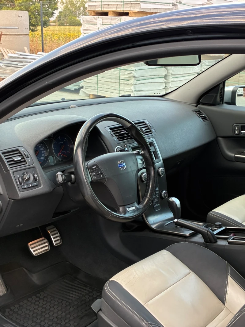 Volvo C30 R-DESING, снимка 11 - Автомобили и джипове - 51101397