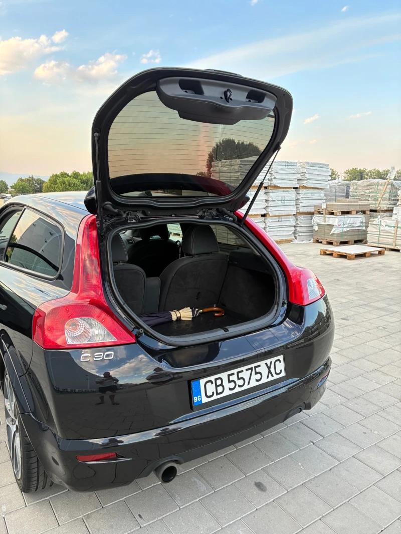Volvo C30 R-DESING, снимка 8 - Автомобили и джипове - 51101397
