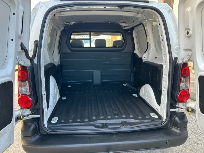 Peugeot Partner 1.6HDI 90k.c. 3 МЕСТА FACE, снимка 14 - Автомобили и джипове - 52504802