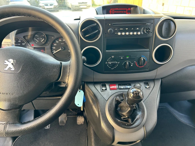 Peugeot Partner 1.6HDI 90k.c. 3 МЕСТА FACE, снимка 12 - Автомобили и джипове - 52504802