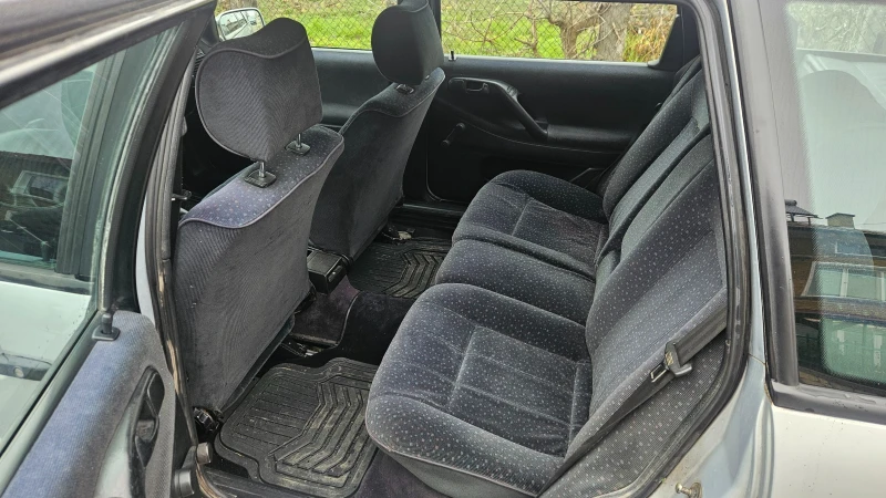 VW Passat 1.9 TDI, снимка 8 - Автомобили и джипове - 52884280