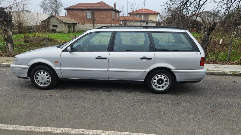 VW Passat 1.9 TDI, снимка 4 - Автомобили и джипове - 52884280