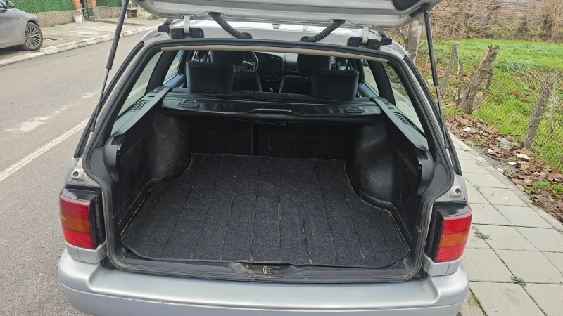 VW Passat 1.9 TDI, снимка 10 - Автомобили и джипове - 52884280