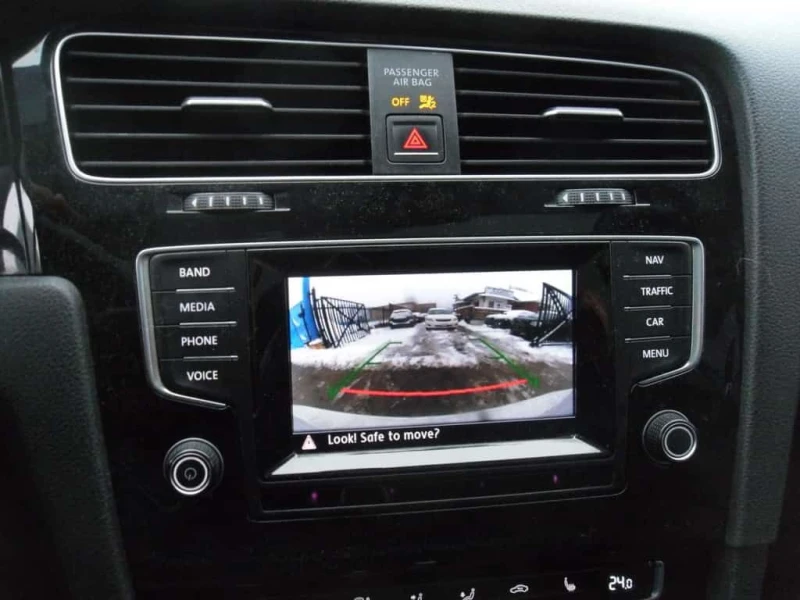 VW Golf * 4dr Auto 2.0 TDI Highline NAVI PANOROOF CAMERA *, снимка 13 - Автомобили и джипове - 53529015