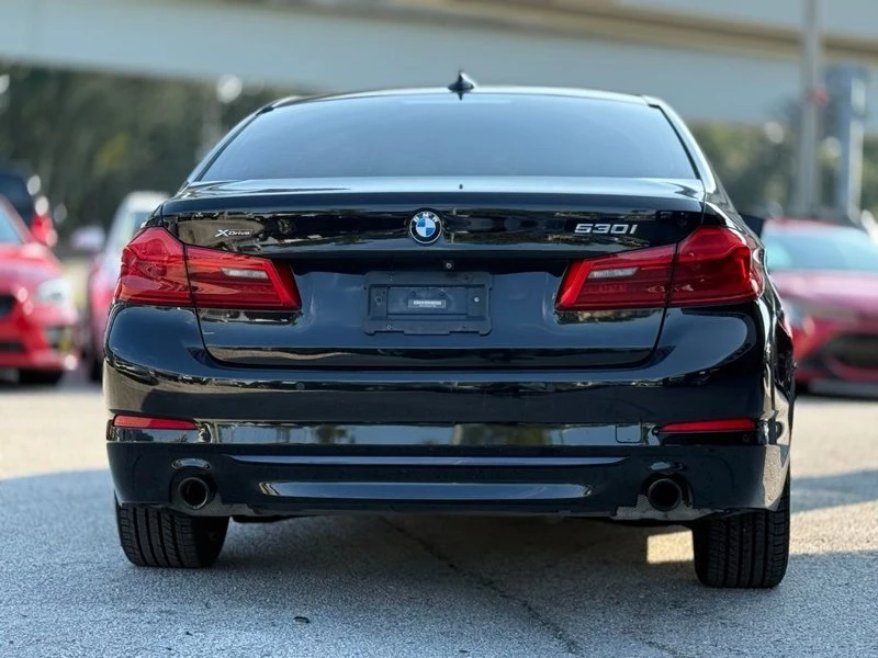 BMW 530 530i xDrive w/ Premium Package - изображение 5