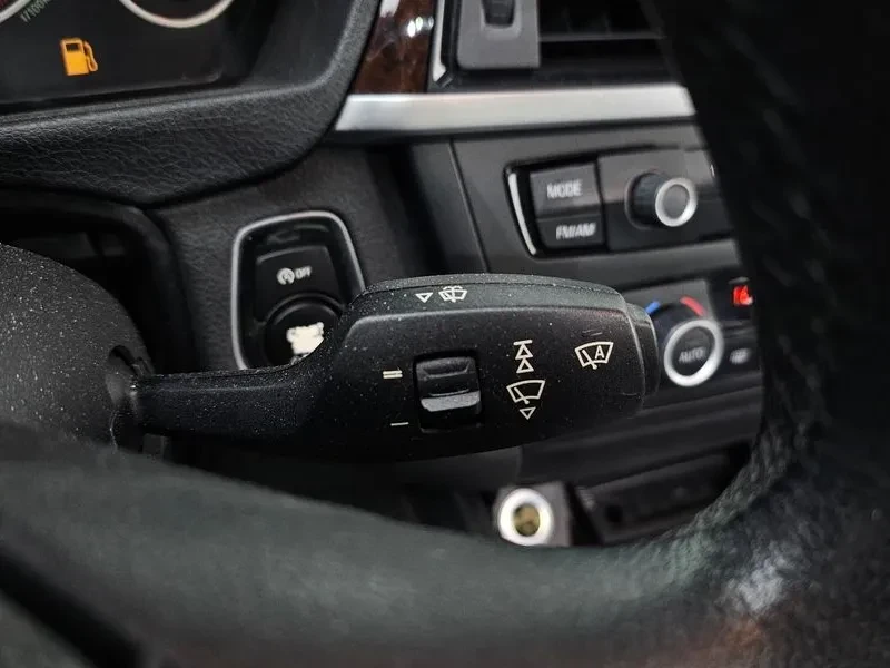 BMW 320 (F30) 320D, снимка 16 - Автомобили и джипове - 55010245
