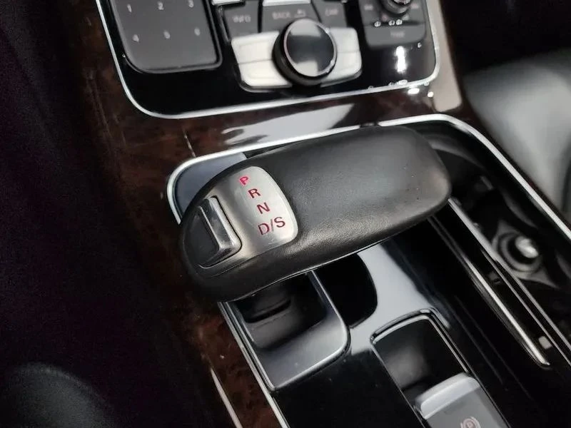 Audi A8, снимка 9 - Автомобили и джипове - 56689737