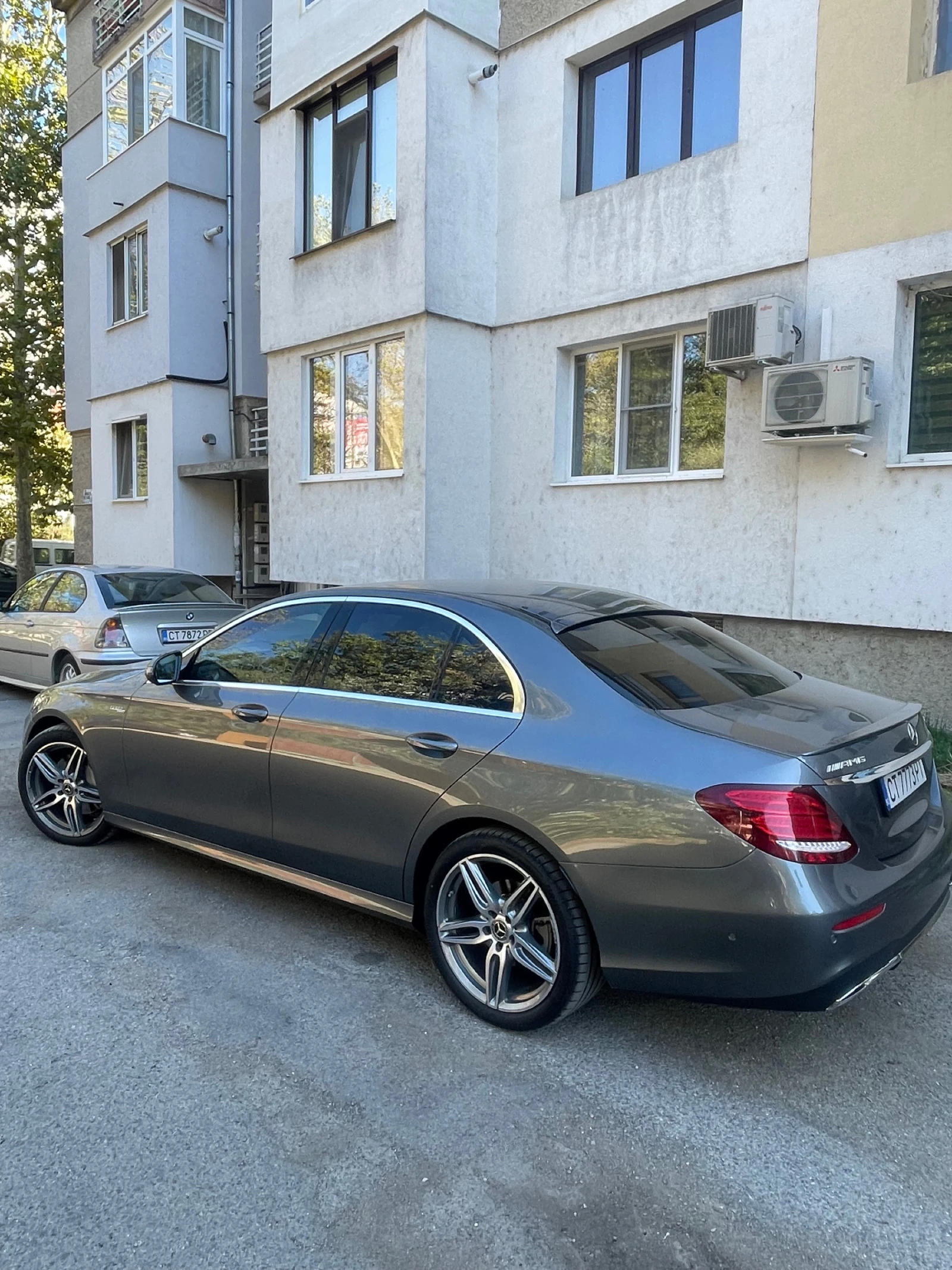 Mercedes-Benz E 220 AMG 4-MATIK - изображение 10