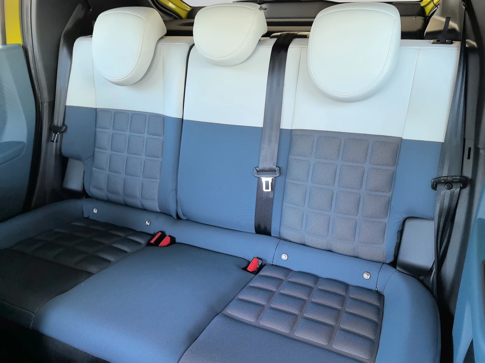 Fiat Grande Panda LA PRIMA BEV 44 kWh 83 kW 113 hp 320 | Mobile.bg   11