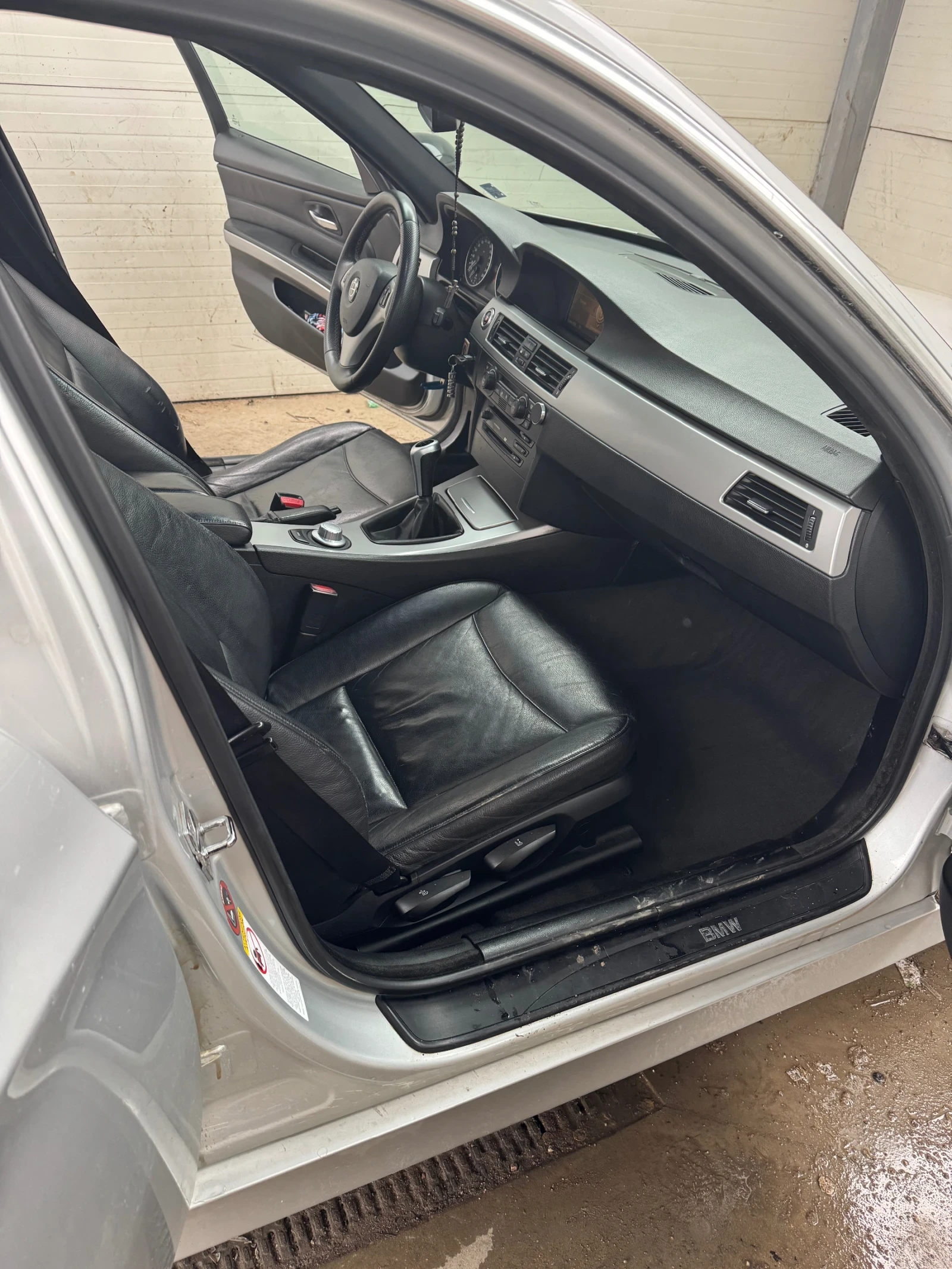 BMW 320  - изображение 7