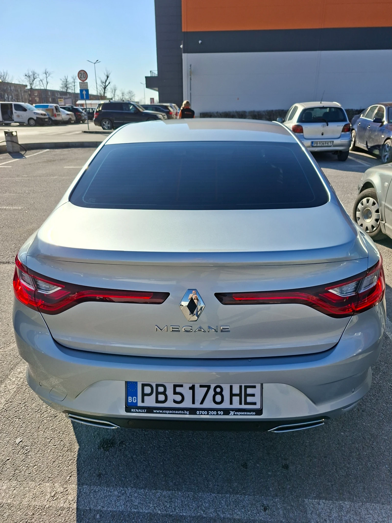 Renault Megane, снимка 8 - Автомобили и джипове - 54181531