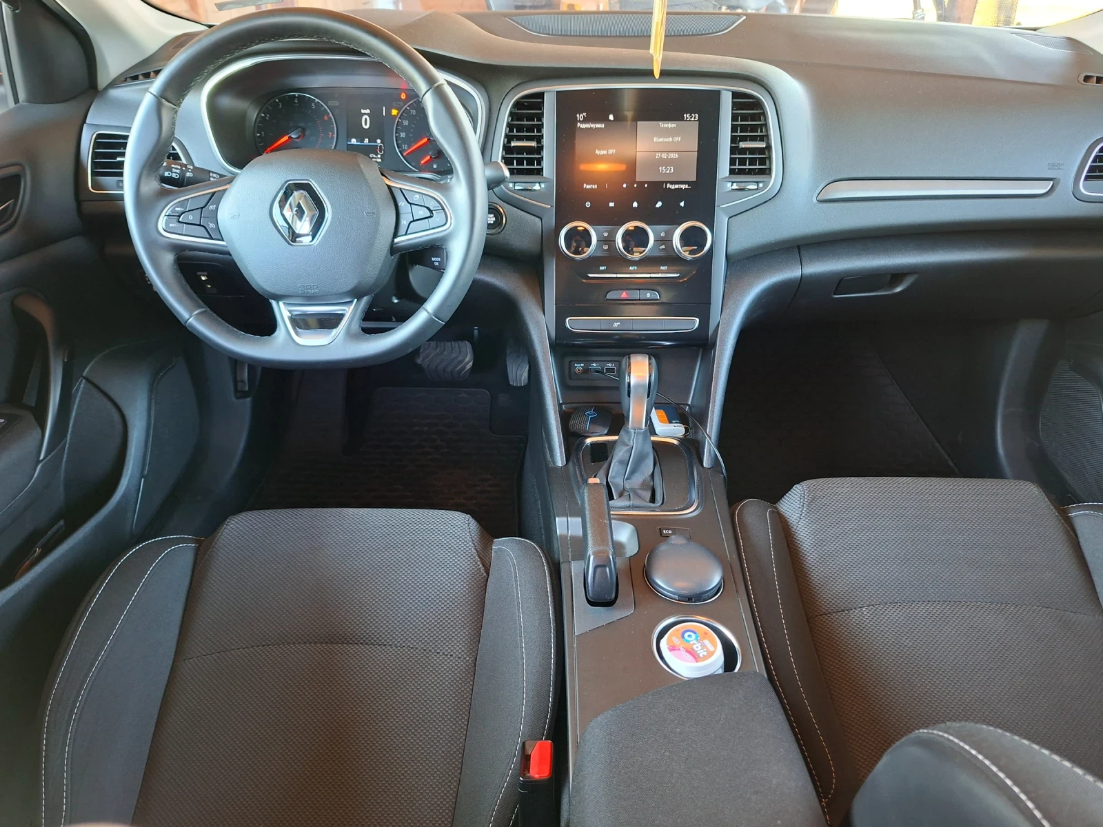 Renault Megane, снимка 9 - Автомобили и джипове - 54181531