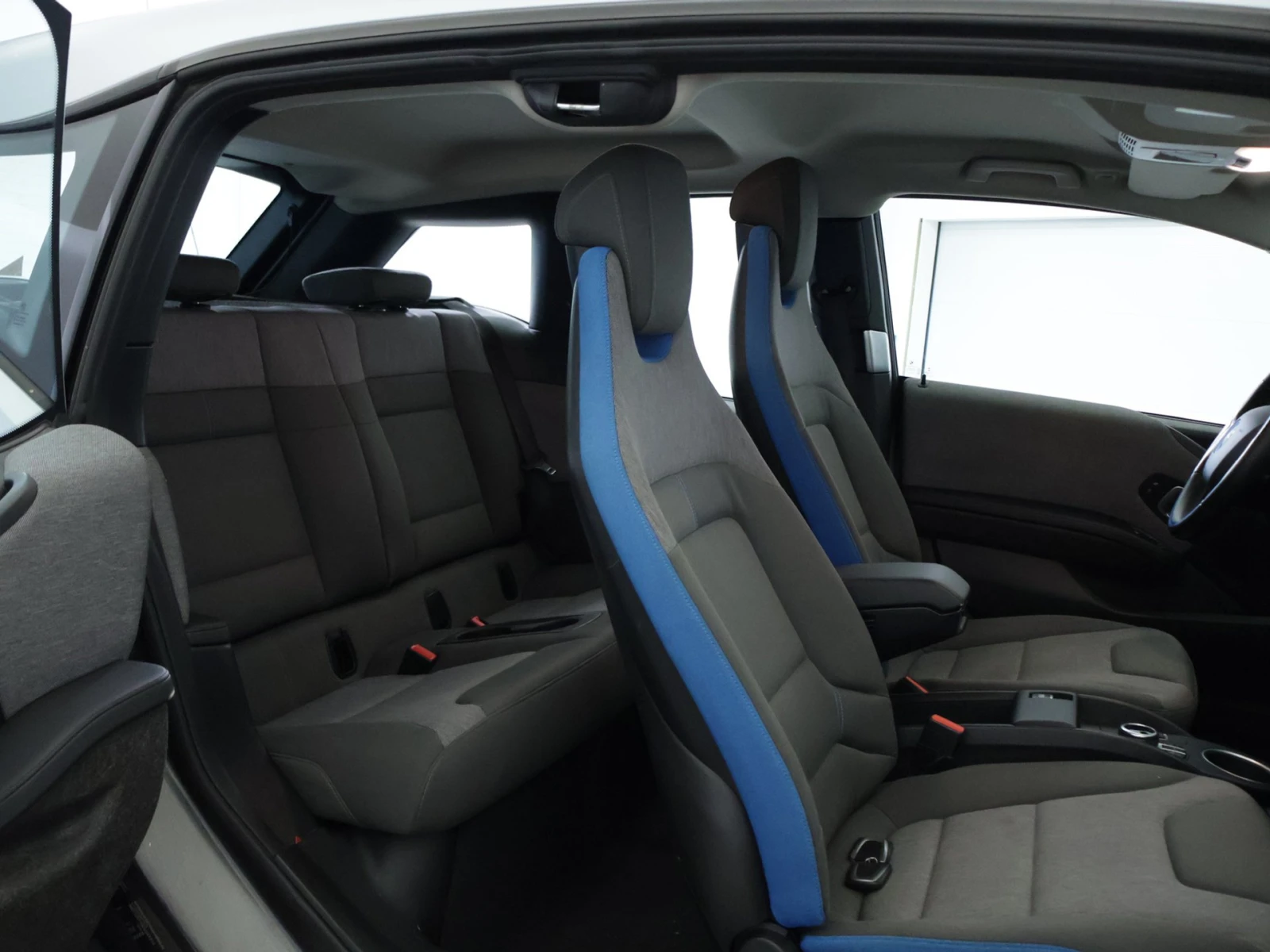 BMW i3, снимка 12 - Автомобили и джипове - 54626423