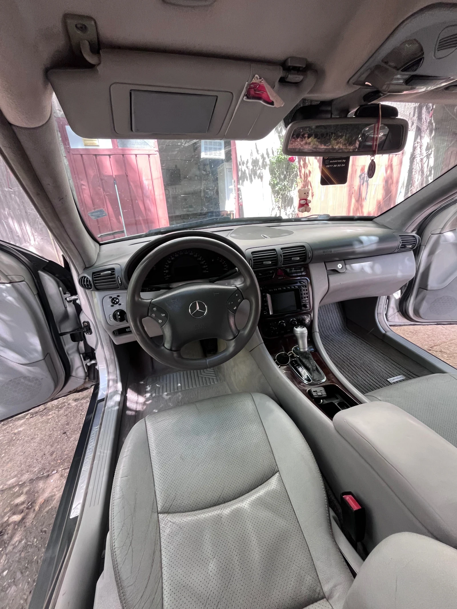 Mercedes-Benz C 270, снимка 16 - Автомобили и джипове - 54671427