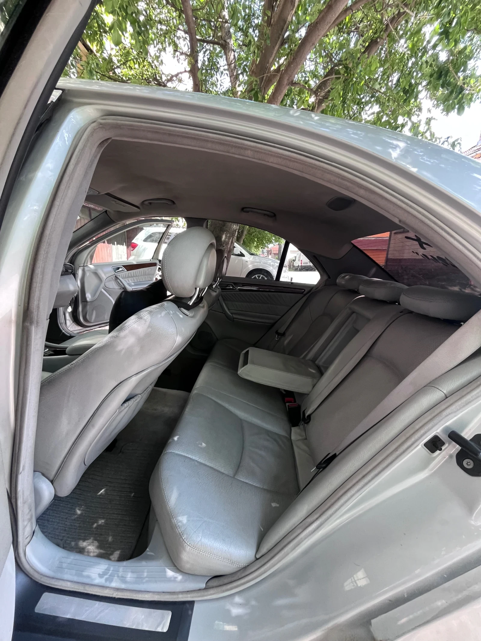 Mercedes-Benz C 270, снимка 15 - Автомобили и джипове - 54671427