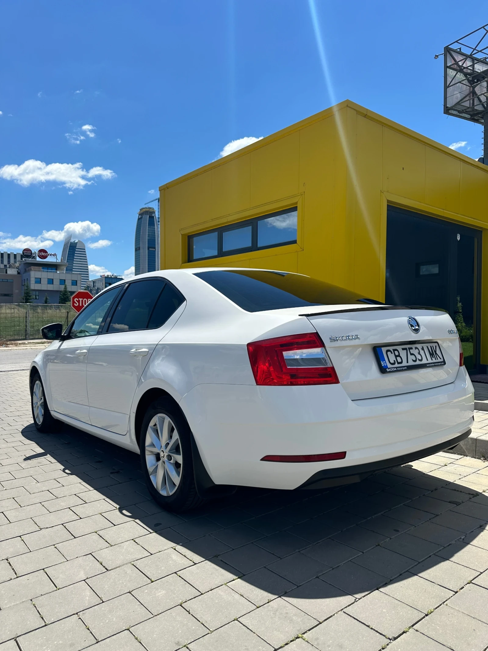 Skoda Octavia 1.4 G-TEC Facelift, снимка 4 - Автомобили и джипове - 54901579