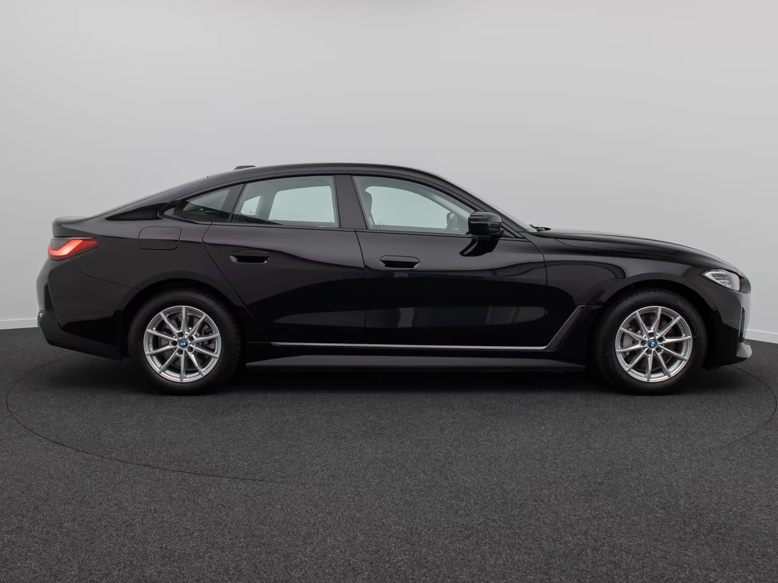 BMW i4 eDrive40* GranCoupe, снимка 2 - Автомобили и джипове - 54995872
