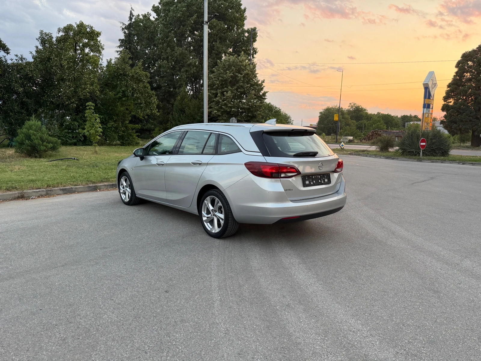 Opel Astra 1.0 Turbo Distronic, снимка 6 - Автомобили и джипове - 55073142