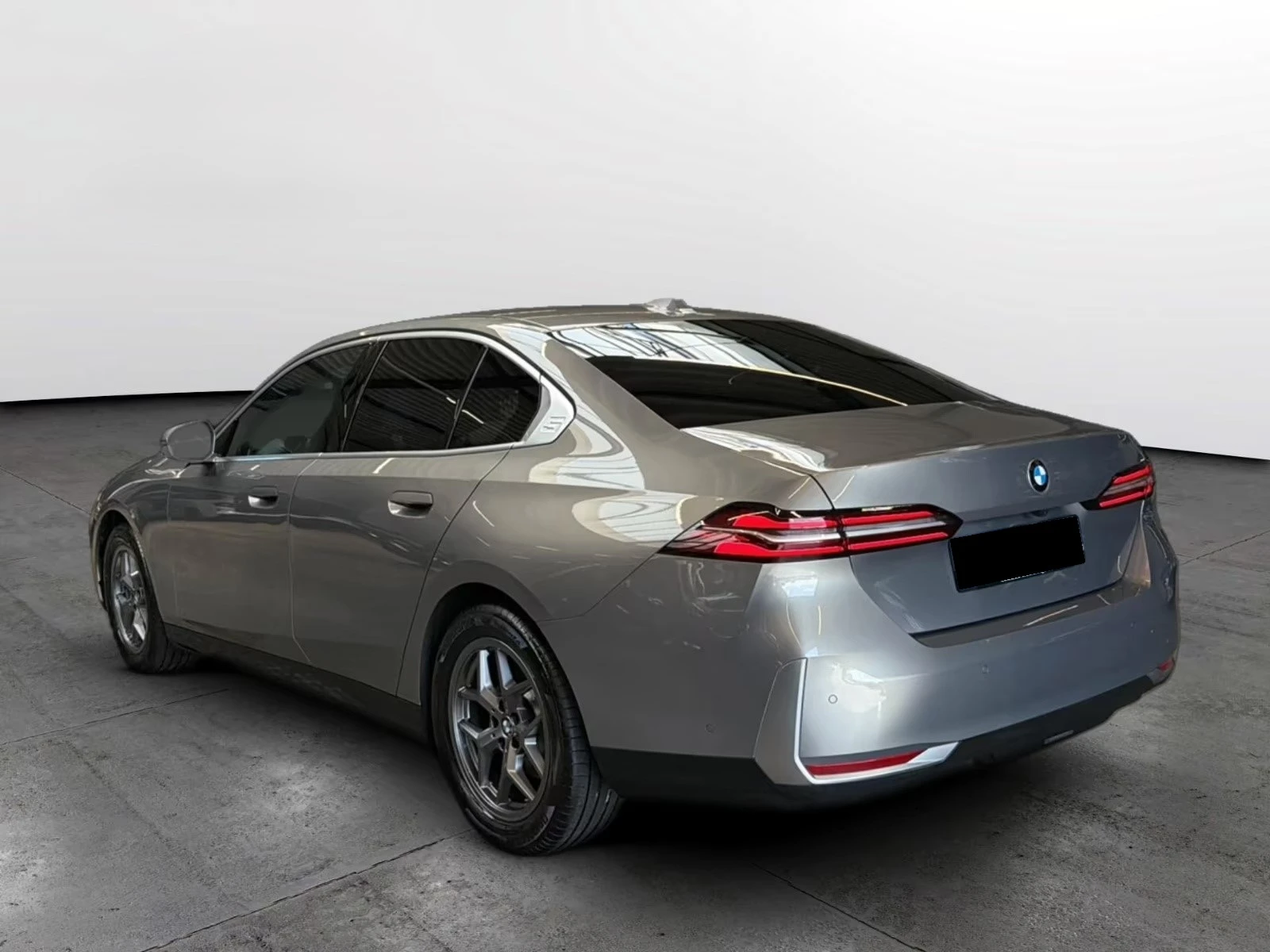 BMW 520 i/HEAD UP/360 /LED/ACTIVE GUARD, снимка 4 - Автомобили и джипове - 55261124