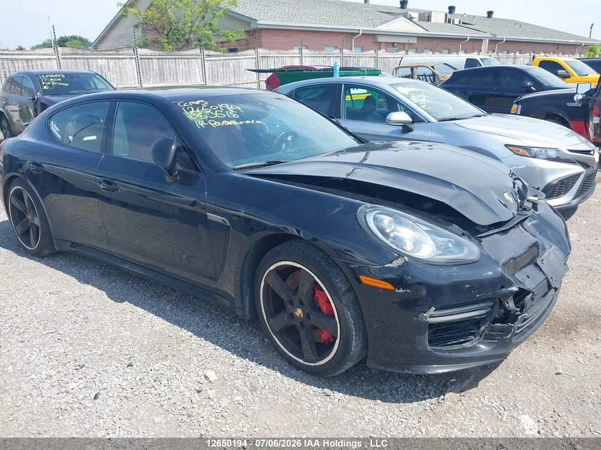 Porsche Panamera GTS Автокредит Цена до България, снимка 8 - Автомобили и джипове - 55589296
