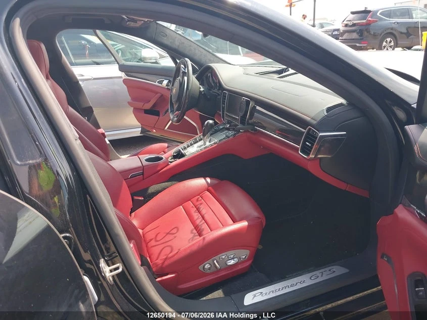 Porsche Panamera GTS Автокредит Цена до България, снимка 9 - Автомобили и джипове - 55589296