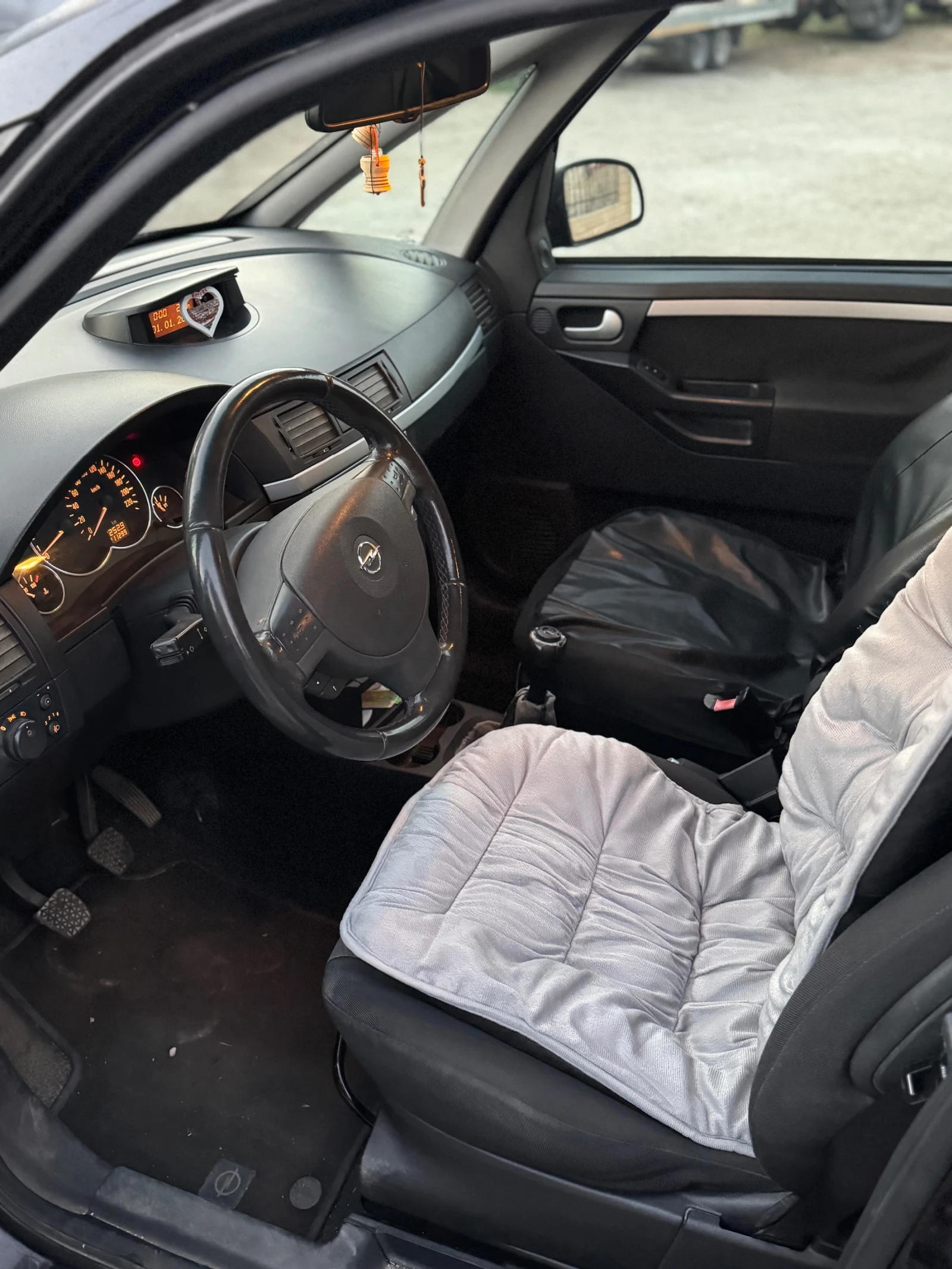 Opel Meriva, снимка 10 - Автомобили и джипове - 55590071