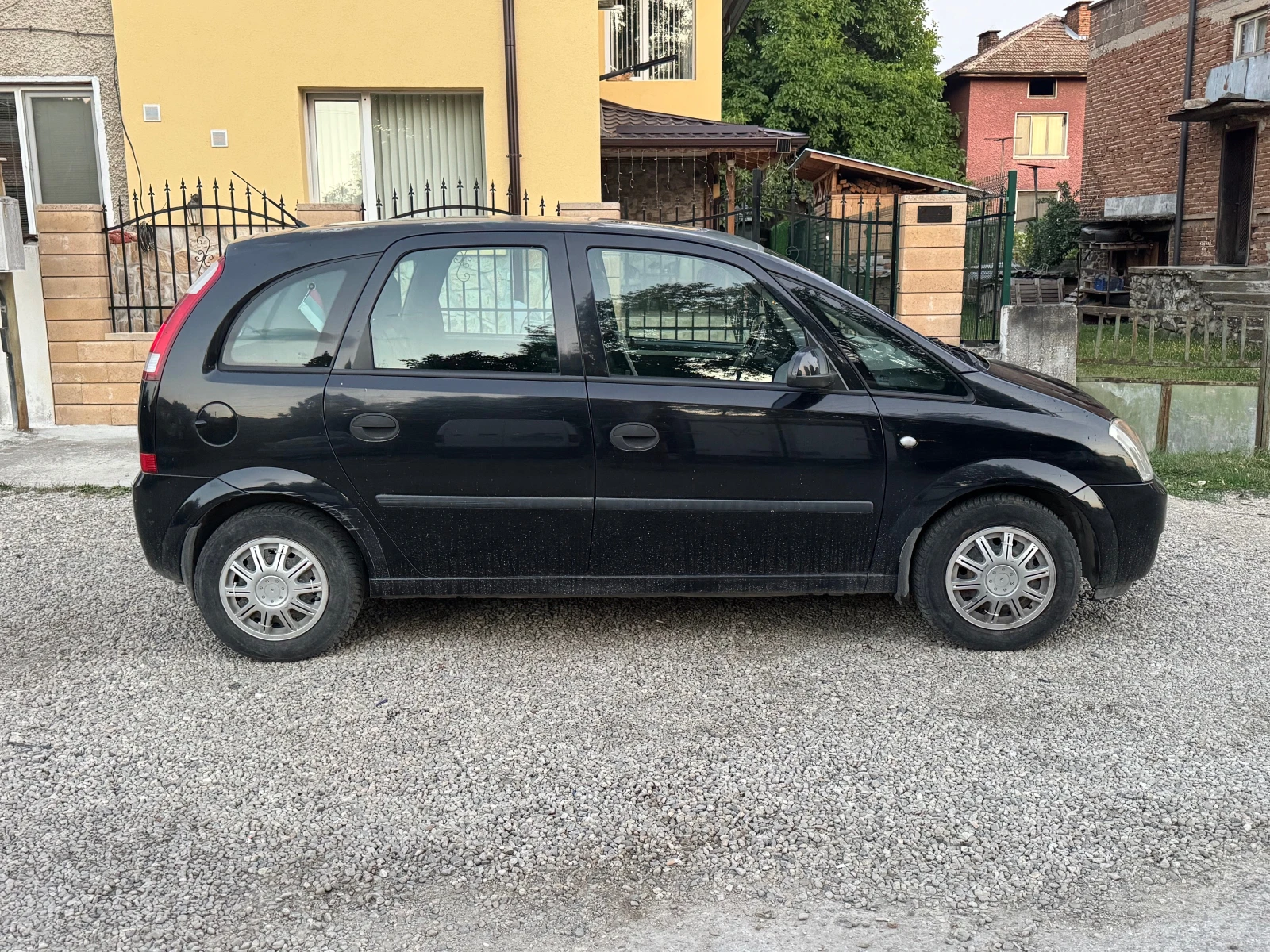 Opel Meriva, снимка 3 - Автомобили и джипове - 55590071