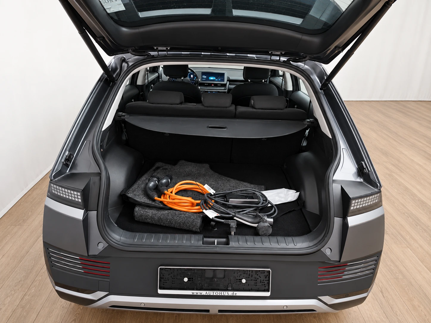 Hyundai Ioniq 5 DYNAMIQ/NAVI/LONGRANGE/LED/МЪРТВА ТОЧКА/BLUETOOTH/, снимка 6 - Автомобили и джипове - 56269619