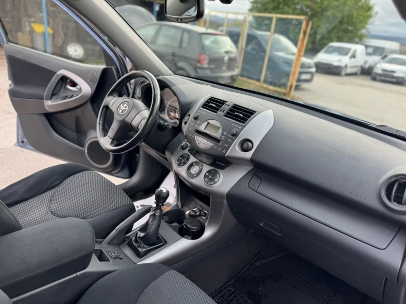 Toyota Rav4 2.2D-4D -10%, снимка 12 - Автомобили и джипове - 51946287