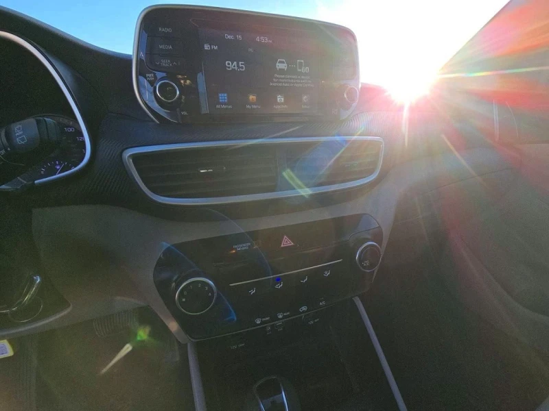 Hyundai Tucson, снимка 11 - Автомобили и джипове - 53401479