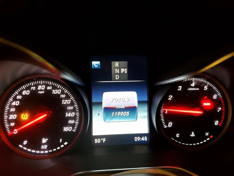 Mercedes-Benz GLC 300 4MATIC* BURMESTER* ПОДГРЕВ* PANO* AMBIENT, снимка 9 - Автомобили и джипове - 53582401