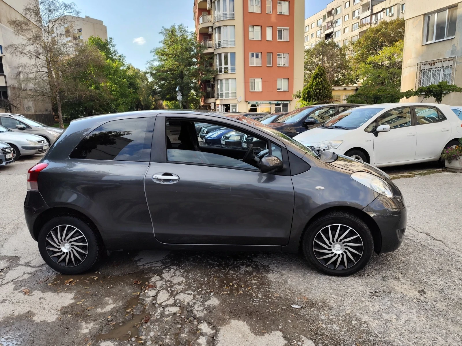 Toyota Yaris 1.33i АВТОМАТИК, face - изображение 7