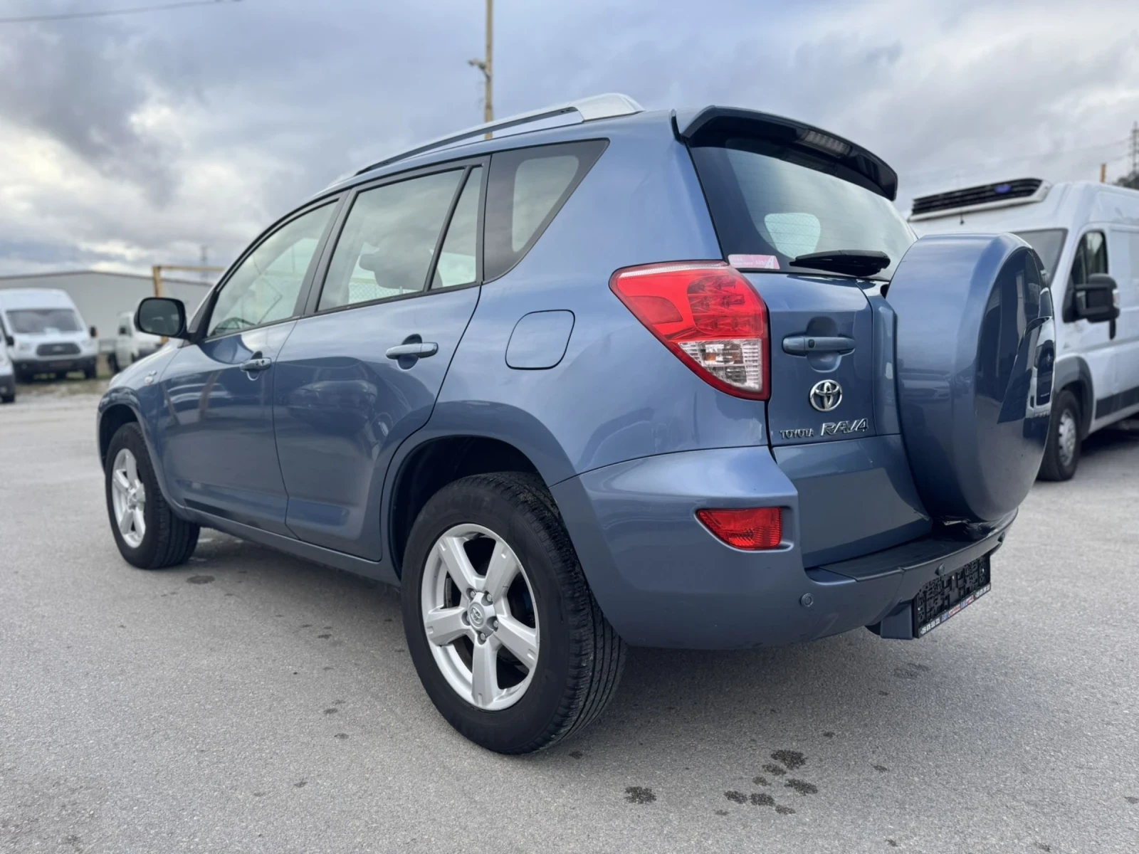 Toyota Rav4 2.2D-4D  - изображение 4